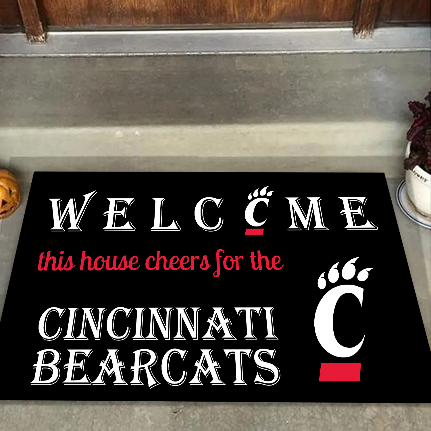 Welcome This House Cheers for The Cincinnati Bearcats Doormat for Fans